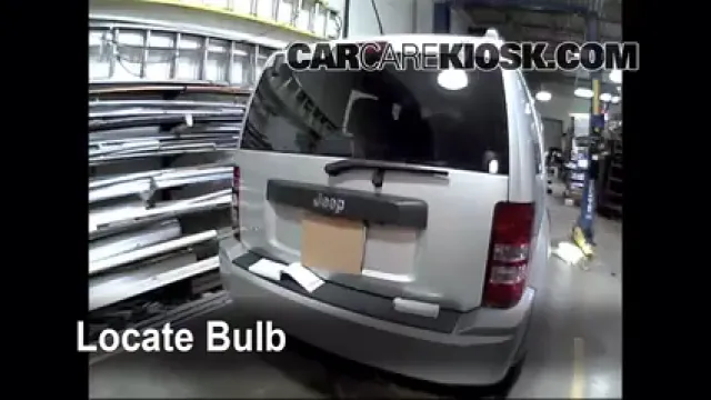 2009 Jeep Liberty Sport 3.7L V6 Éclairage Feu de freinage central (remplacer l'ampoule)